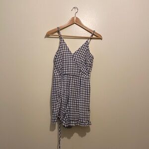 LUXXEL SHORTS PLAID ROMPER Size S